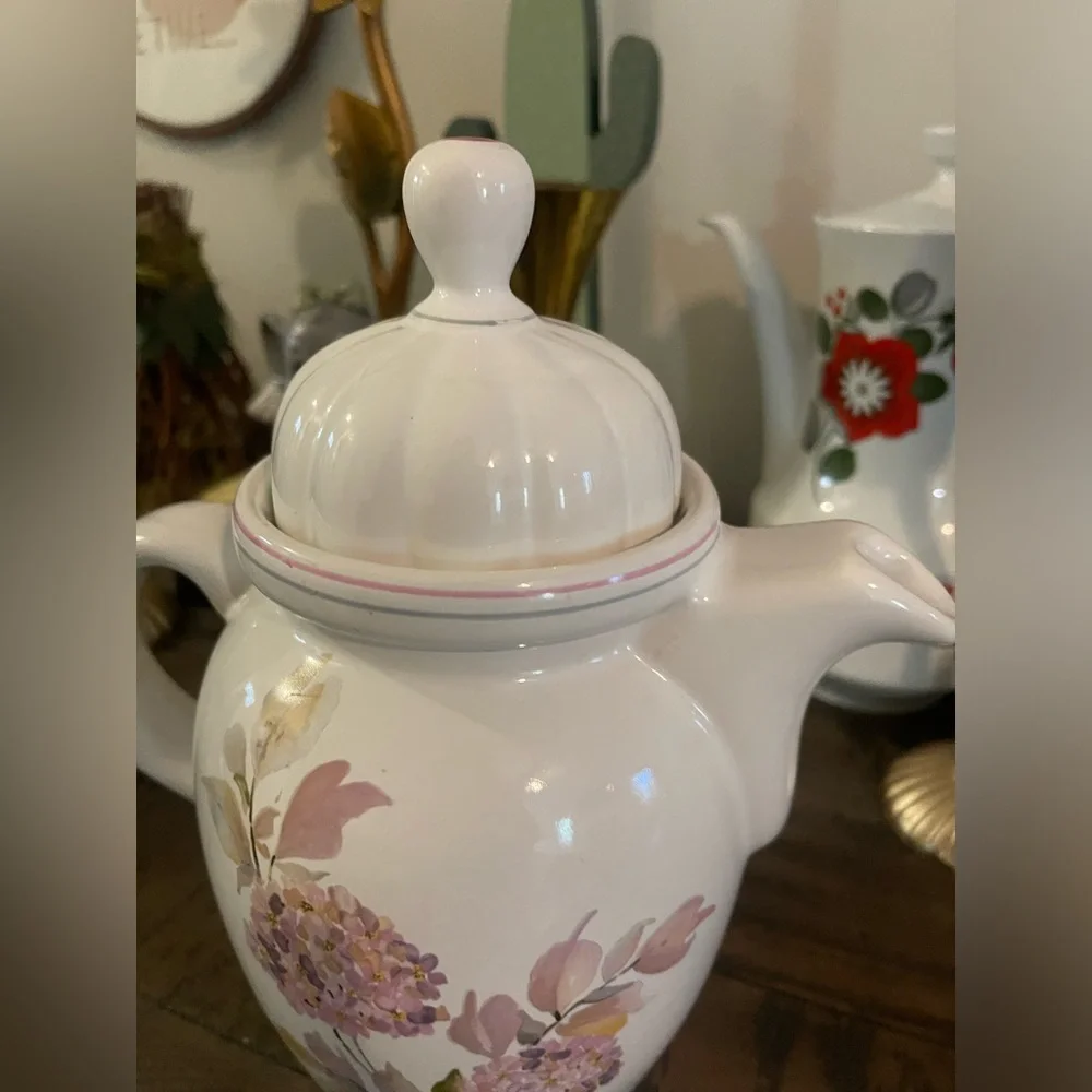 Vintage Sommerhuber Austria Hydrangea Teapot